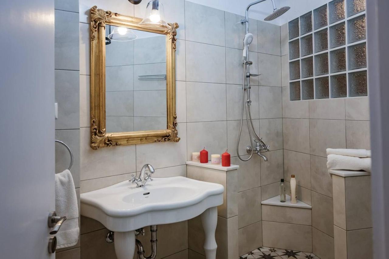 Country Chic In Ioannina City Center Apartamento Exterior foto